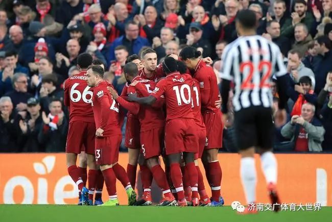  萨拉赫传射建功利物浦终结曼城不败  