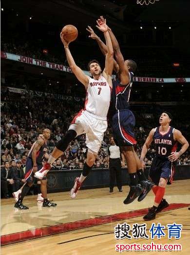  穆雷关键封盖老鹰险胜公牛  